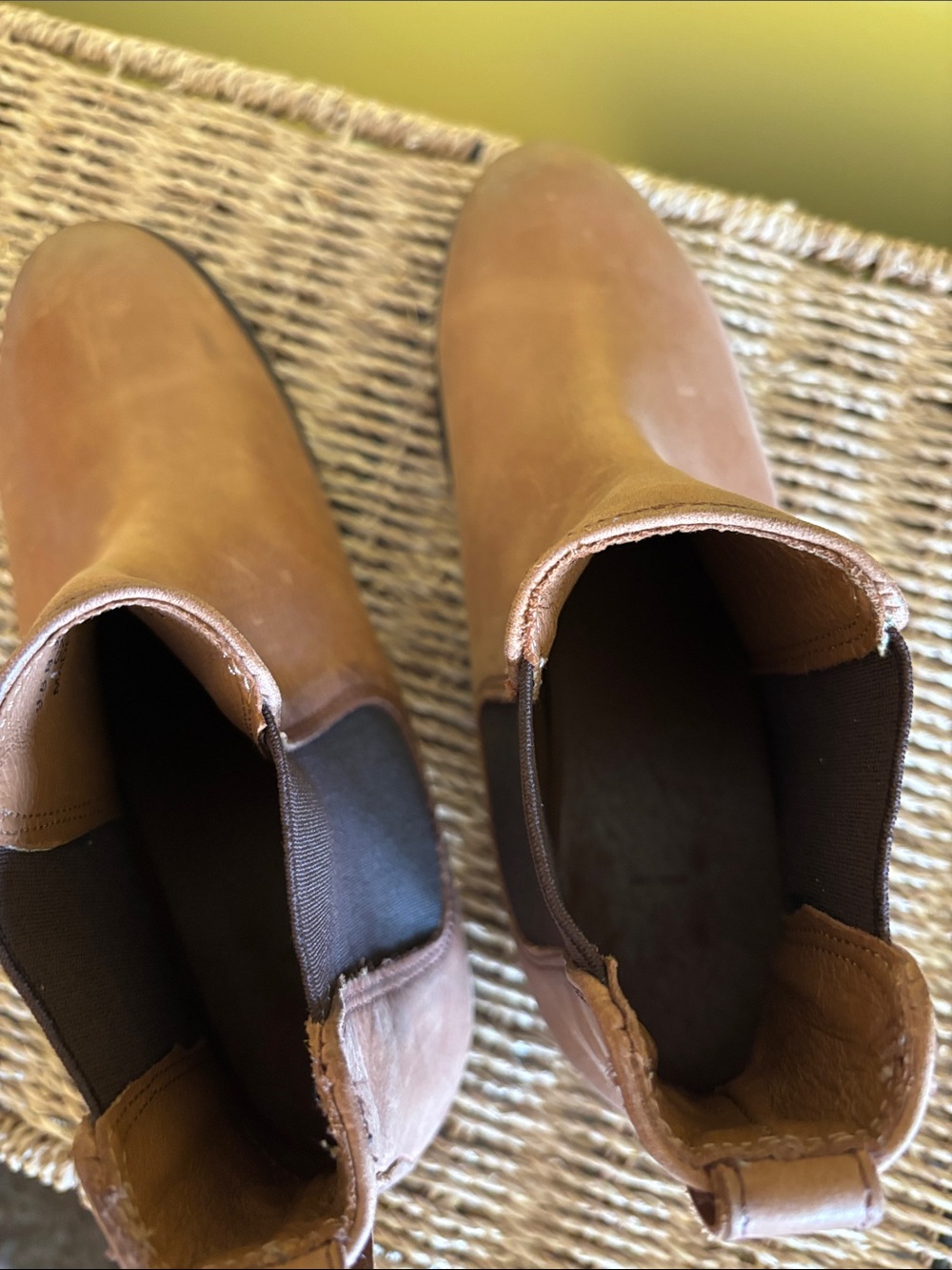 Frye Chestnut Leather Chelsea Ankle Boots - Picture 3 of 6